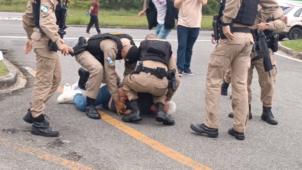 Nelsão da Força tentou resistir à prisão (Foto: Divulgação)