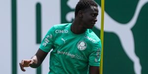 Koné, zagueiro marfinense do Palmeiras — Foto: FÁBIO MENOTTI/PALMEIRASConheça o