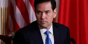 2025-08-07T124048Z_1752771891_RC2PNFA8VUS1_RTRMADP_3_USA-TRUMP-RIGHTS-TECHNOLOGY-copiar-300x200.jpg