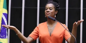 3UBsd520-carol-dartora-racismo