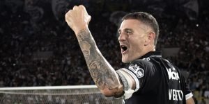 Pablo Vegetti está fora do Vasco e vai para o Cerro Porteno — Foto: Matheus Lima