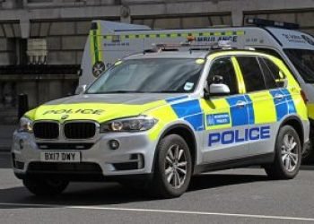 500px-police_bmw_x5_34276435566-300x205-1