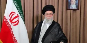 69a2e5c228539def938bde62_Khamenei-420