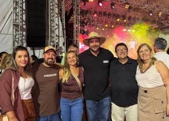 Deputado Federal Geraldo Mendes durante a festa de aniversário do município de Guaratuba (Foto: Ascom/GM)