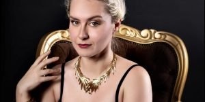 Uma voz, muitas fases: Ana Carla De Carli celebra a mulher na música