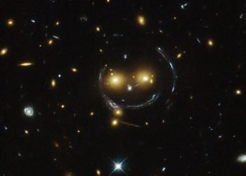 Cluster-sorriso-galaxia.jpg