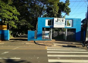 Colegio-Estadual-Juscelino-Kubitschek-de-Oliveira.jpg