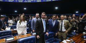 Flavio-Bolsonaro-votacao-Senado-indicacao-Jorge-Messias-STF