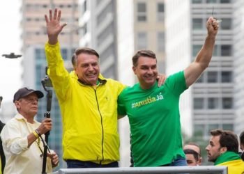 Flavio-tempo-propaganda-TV-Jair-Bolsonaro-Reproducao-Instagram-Flavio-Bolsonaro