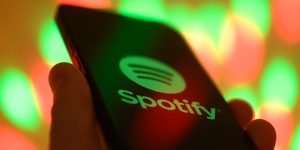 Imagem colorida do logotipo do serviço de streaming de música Spotify — Foto: 1