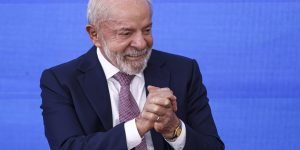 Brasília (DF), 24/03/2026 - O presidente da República, Luiz Inácio Lula da Silva, participa da entrega simultânea de 2.215 moradias do Minha Casa, Minha Vida. A cerimônia também ocorre nos municípios de Santarém (PA), Dias d’Avila (BA), Rio Larg