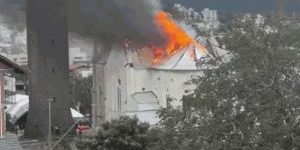 Igreja-em-chamas-no-Rio-Grande-do-Sul-RS-300x168-1