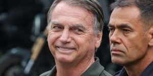 Jair-Bolsonaro-alta-hospital-Fabio-Rodrigues-Pozzebom