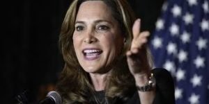 Maria-Elvira-Salazar-300x200-1