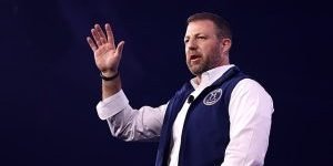 Markwayne-Mullin-300x200-1