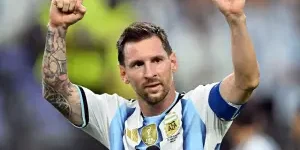 Messi10-300x213.jpg