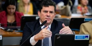 Moro-e-Flavio-Bolsonaro-Pedro-Franca-Agencia-Senado