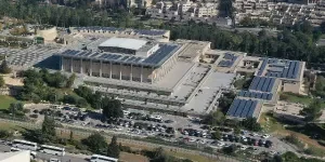 Parlamento-300x150.jpg