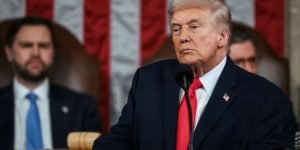 Trump-ameaca-navios-Ira-Reproducao-White-House