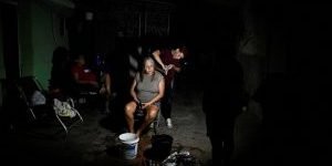 apagao-em-cuba-colapso-de-energia-eletrica-na-ilha-caribenha-comunista-reuters-300x170-1