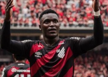 atacante-viveros-athletico