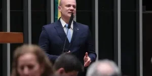 cabo-gilberto-silva_lider-da-oposicao_flavio-300x185.jpeg
