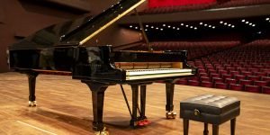 Curitiba, 11 de fevereiro de 2026 - Teatro Guaíra recebe novo piano.