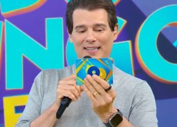 Foto: 1 de 1 Celso Portiolli no Passa ou Repassa - Foto: Reprodução/SBT