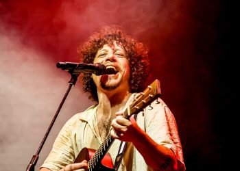 Foto: 1 de 1 Foto colorida de Chico Chico, filho de Cássia Eller - Metrópoles -