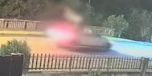 Ciclista atropelado por caminhonete desmaia e só recobra consciência na casa do