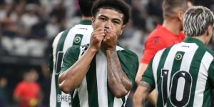 coritiba-lucas-ronier-2