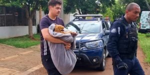 Casa estava toda suja de sangue quando a polícia chegou. — Foto: Casa estava tod