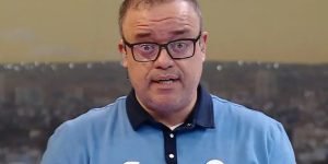everaldo-marques-sofre-com-calor-copa-1