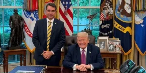 Flávio Bolsonaro se encontra com Donald Trump nos EUA — Foto: Flávio Bolsonaro s