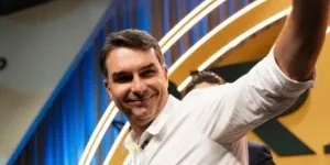 flavio-bolsonaro-pl-candidto-a-presidente-300x181.jpg