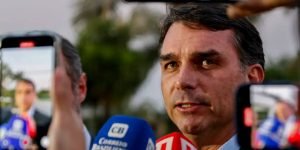 flavio-bolsonaro-senador-master-vorcaro