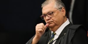 flavio-dino-caminhonete-jornalista