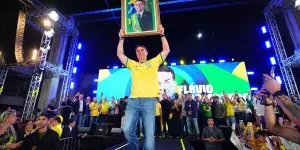flavio-quadro-pai-300x194.jpeg