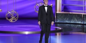 Stephen Colbert no Emmy Awards — Foto: 1 de 1 Imagem colorida de Stephen Colbert