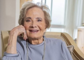 gloria-menezes-uma-das-primeiras-grandes-estrelas-de-novelas-do-brasil-69b99f00ed17