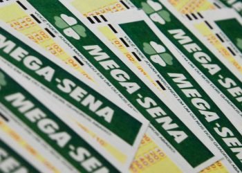 Mega-Sena sorteia prêmio de R$ 42 milhões neste sábado — Foto: Mega-Sena sorteia