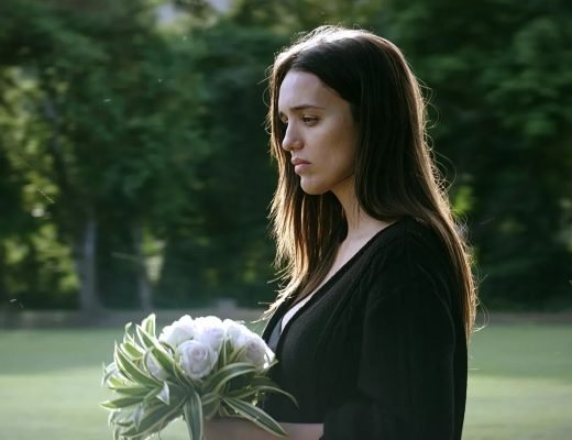 Imagem colorida de Rafa Kalimann no filme Minha Querida Alice - Metrópole — Foto