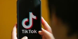 multa-TikTok-protecao-criancas-e-adolescentes