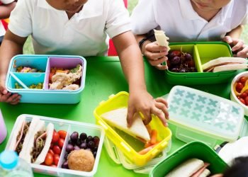 o-que-uma-crianca-come-na-escola-pode-definir-como006456760202606121742.jpg