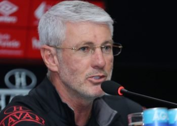 odair-hellmann-athletico-chapecoense