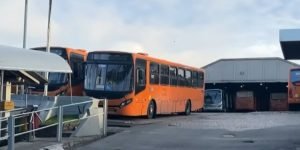 paralisacao-onibus-curitiba-lista