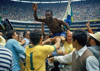 Pelé domina as estatísticas oficiais da Fifa de forma isolada — Foto: Pelé domin