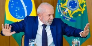 pl-aciona-tse-contra-lula