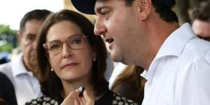 Cristina Graeml e o governador Ratinho Junior (Foto: Geraldo Bubniak / AEN)