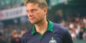 seabra-defende-jogador-vaiado-coritiba